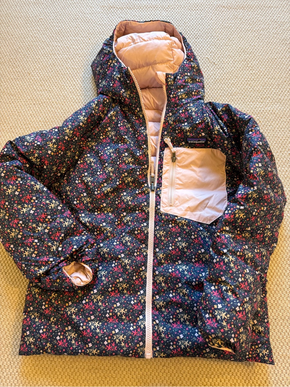 Girl's Patagonia Pink / Navy Floral Reversible Puffer Jacket - size medium